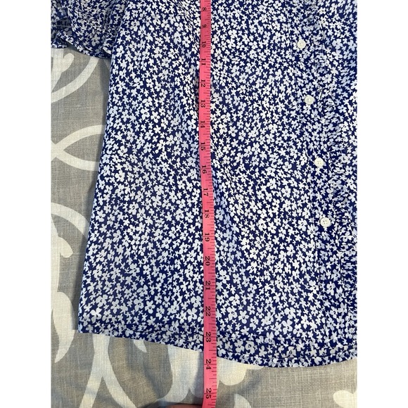 J.Crew Blue Floral v-Neck Short Sleeve Blouse Size M Career Cottagecore - Picture 5 of 7